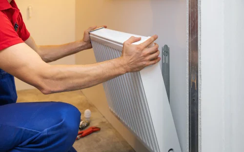Beslagen ramen, muffe lucht en hoofdpijn? Leer de subtiele signalen van slechte ventilatie herkennen en verbeter de luchtkwaliteit in uw woning.
